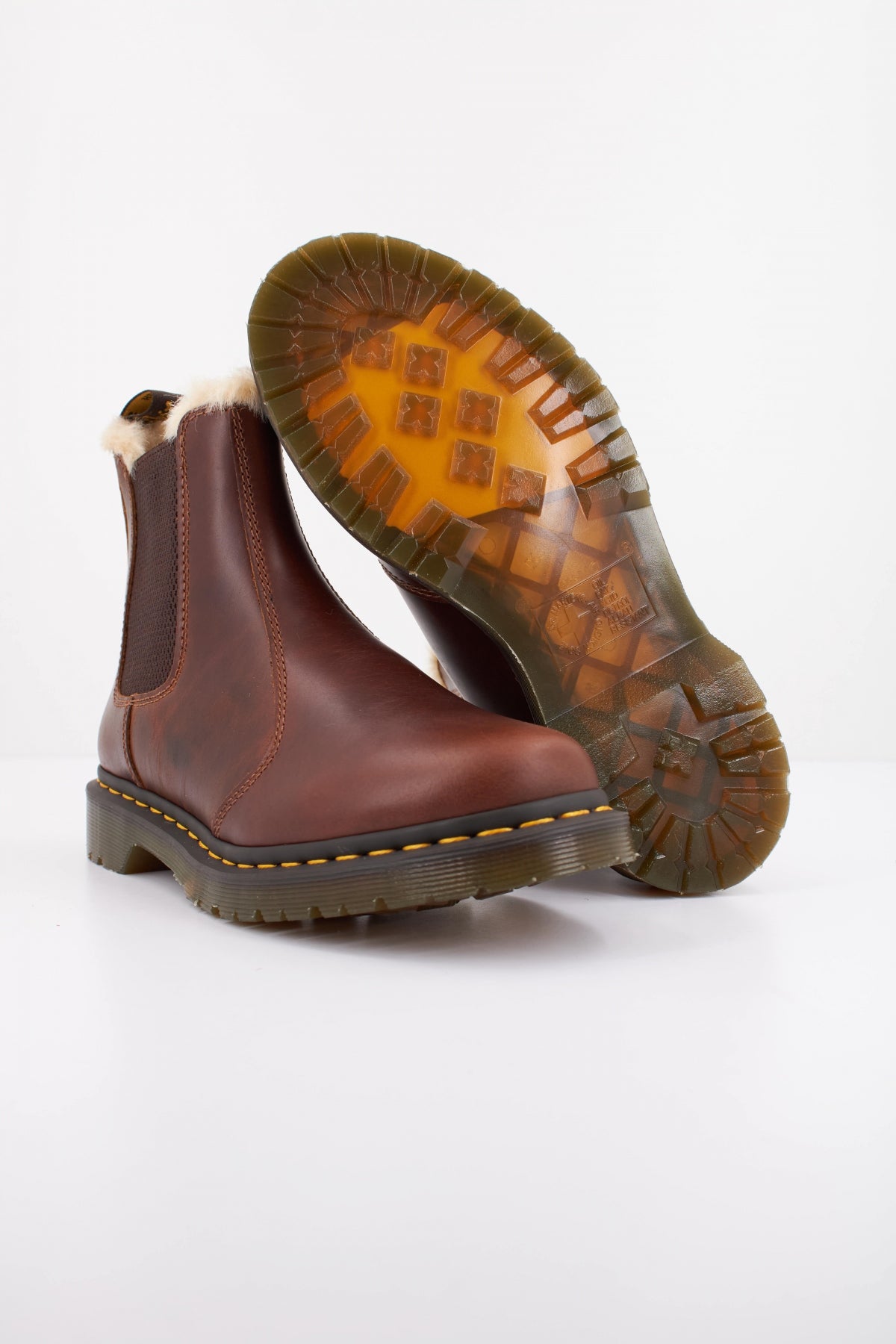 DR. MARTENS LEONORE en color MARRON (4)
