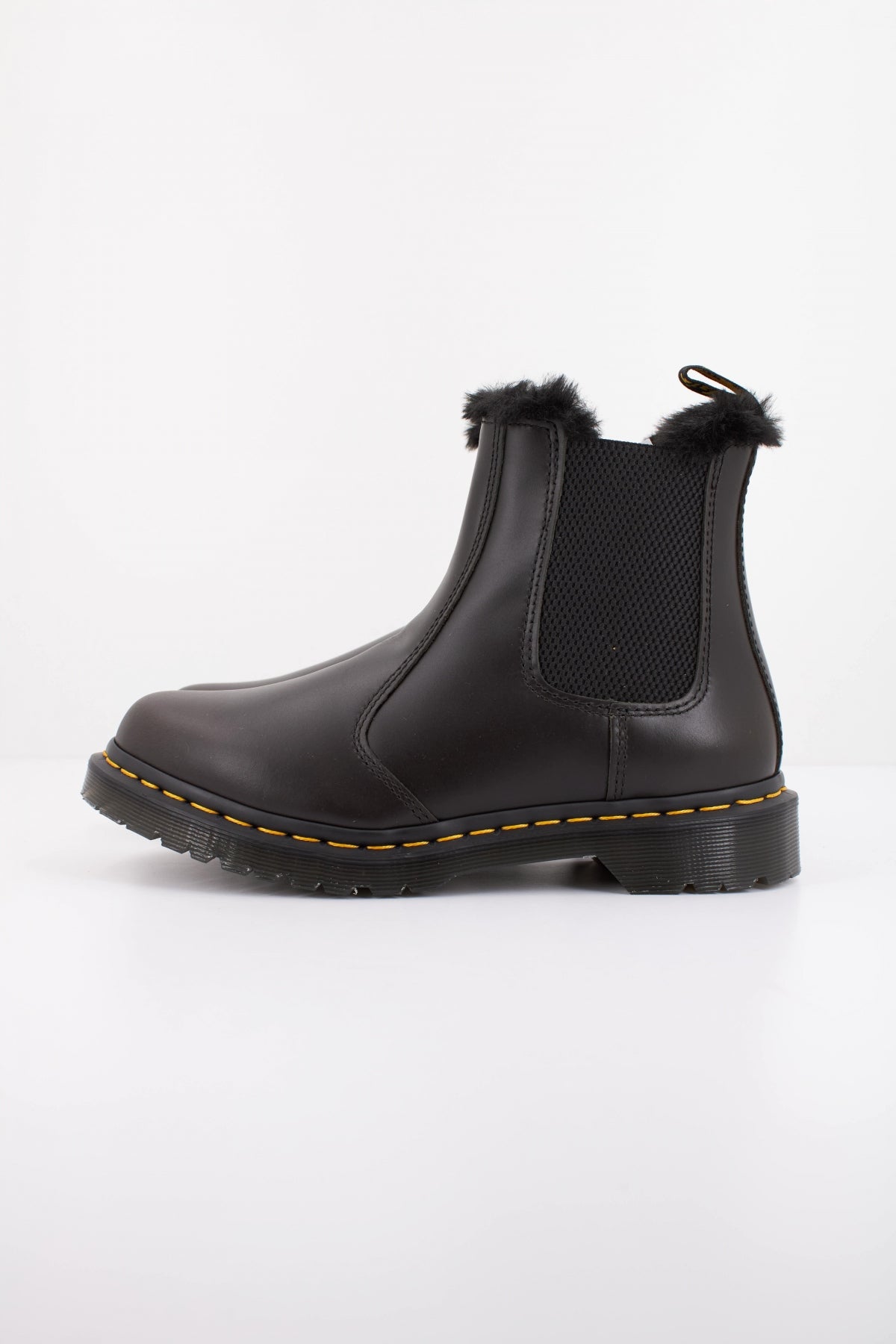DR. MARTENS LEONORE en color NEGRO (1)
