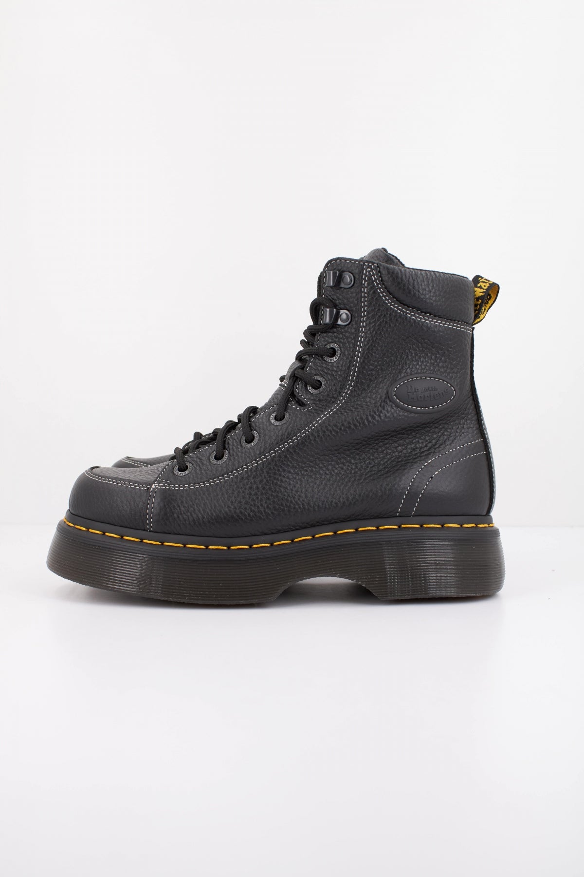 DR. MARTENS BUZZ I en color NEGRO (1)