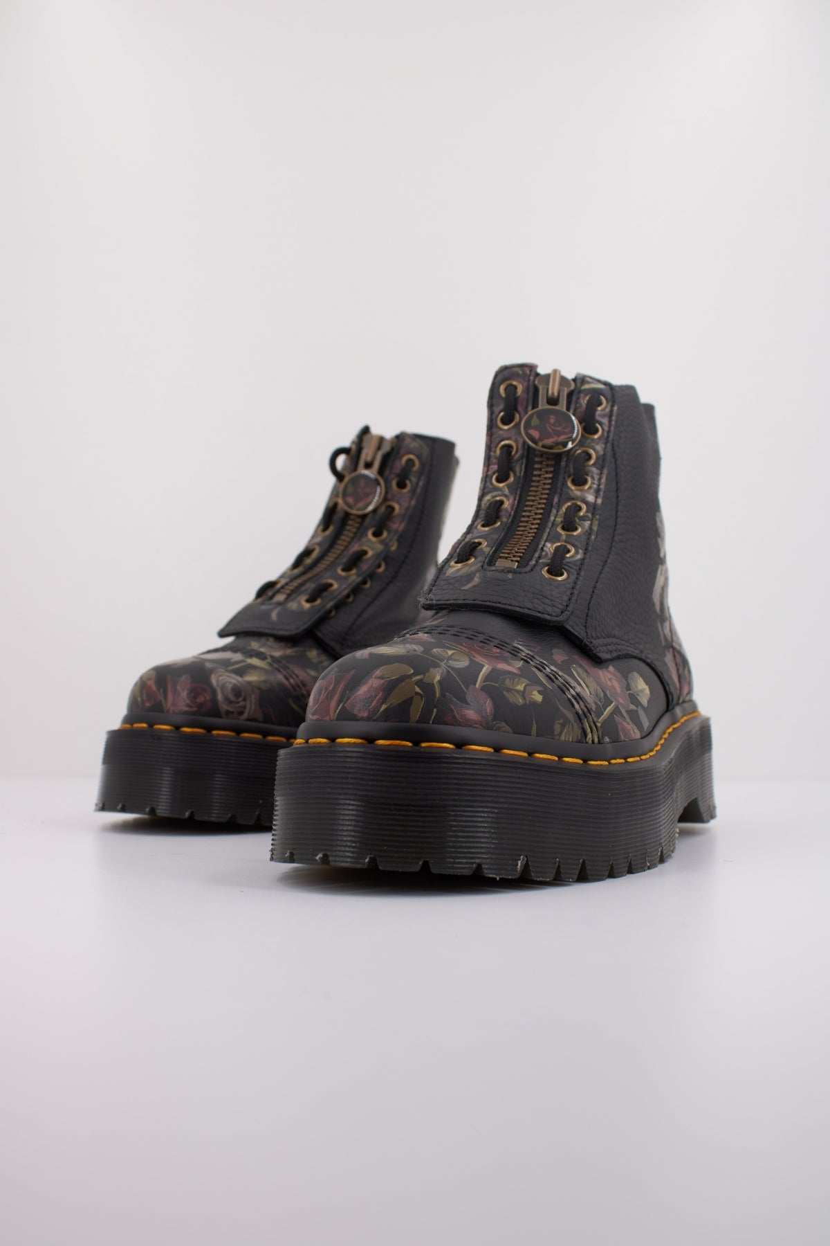 DR. MARTENS SINCLAIR en color NEGRO (2)
