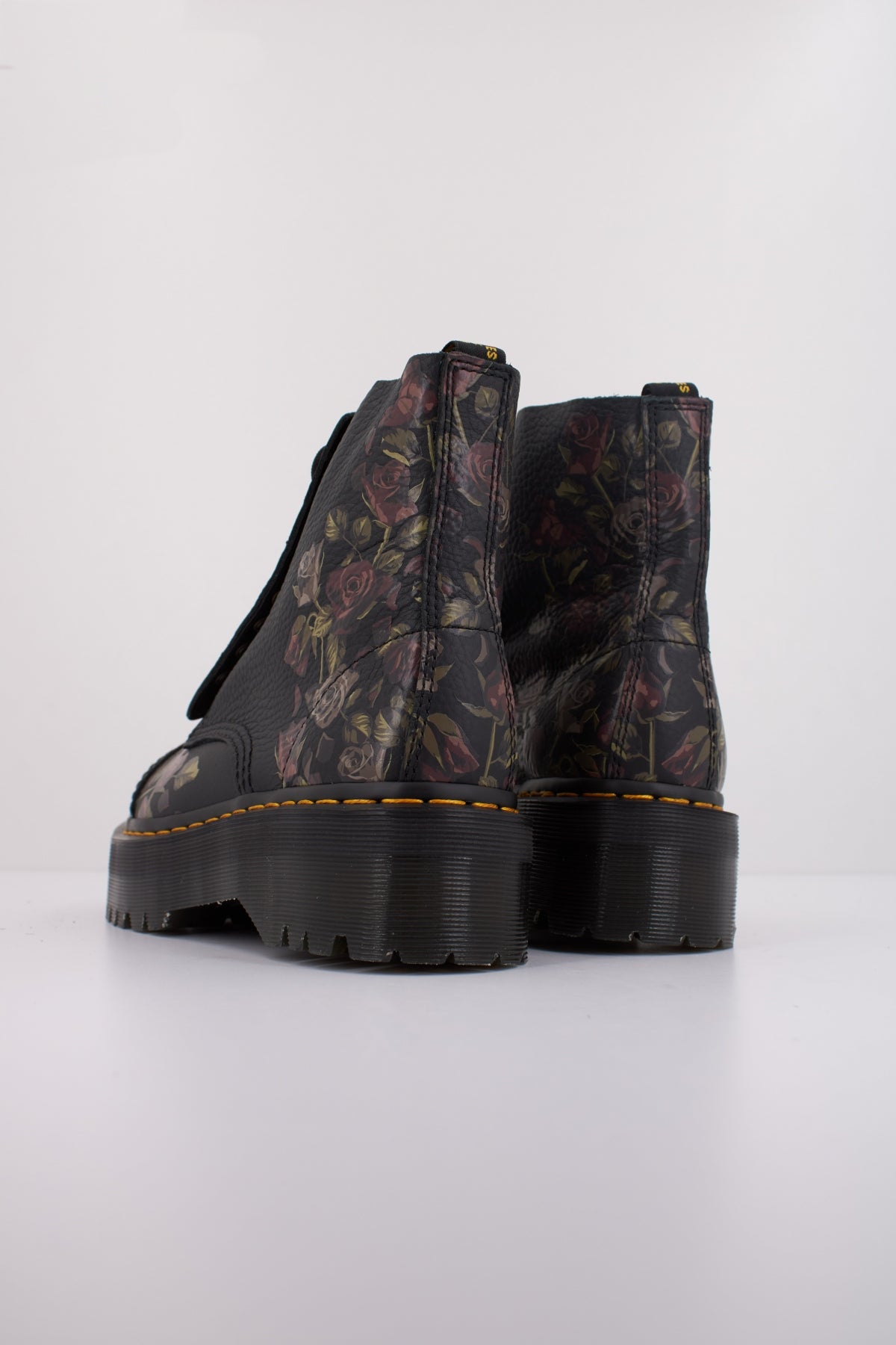 DR. MARTENS SINCLAIR en color NEGRO (4)