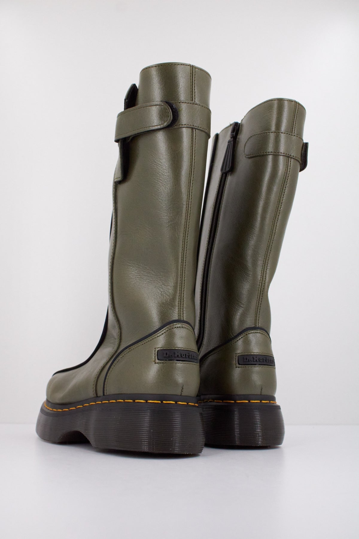 DR. MARTENS BUZZ HI en color VERDE (4)