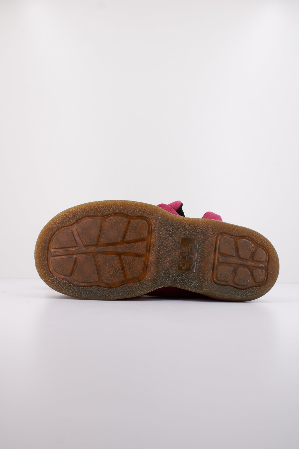 DR. MARTENS BUZZ I en color ROSA (5)