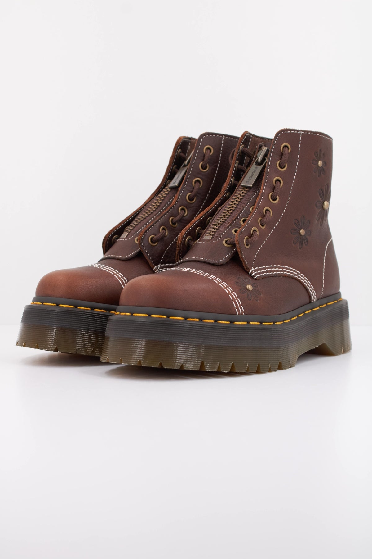 DR. MARTENS SINCLAIR FLOWER en color MARRON (2)