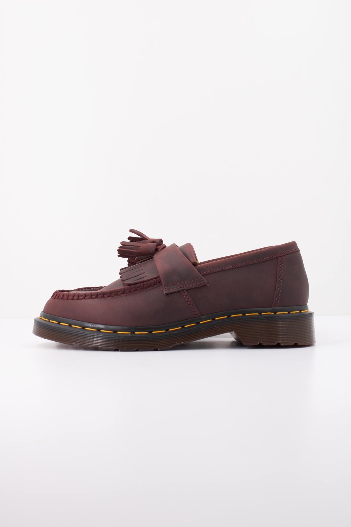 DR. MARTENS DM ADRIAN en color BURDEOS (1)