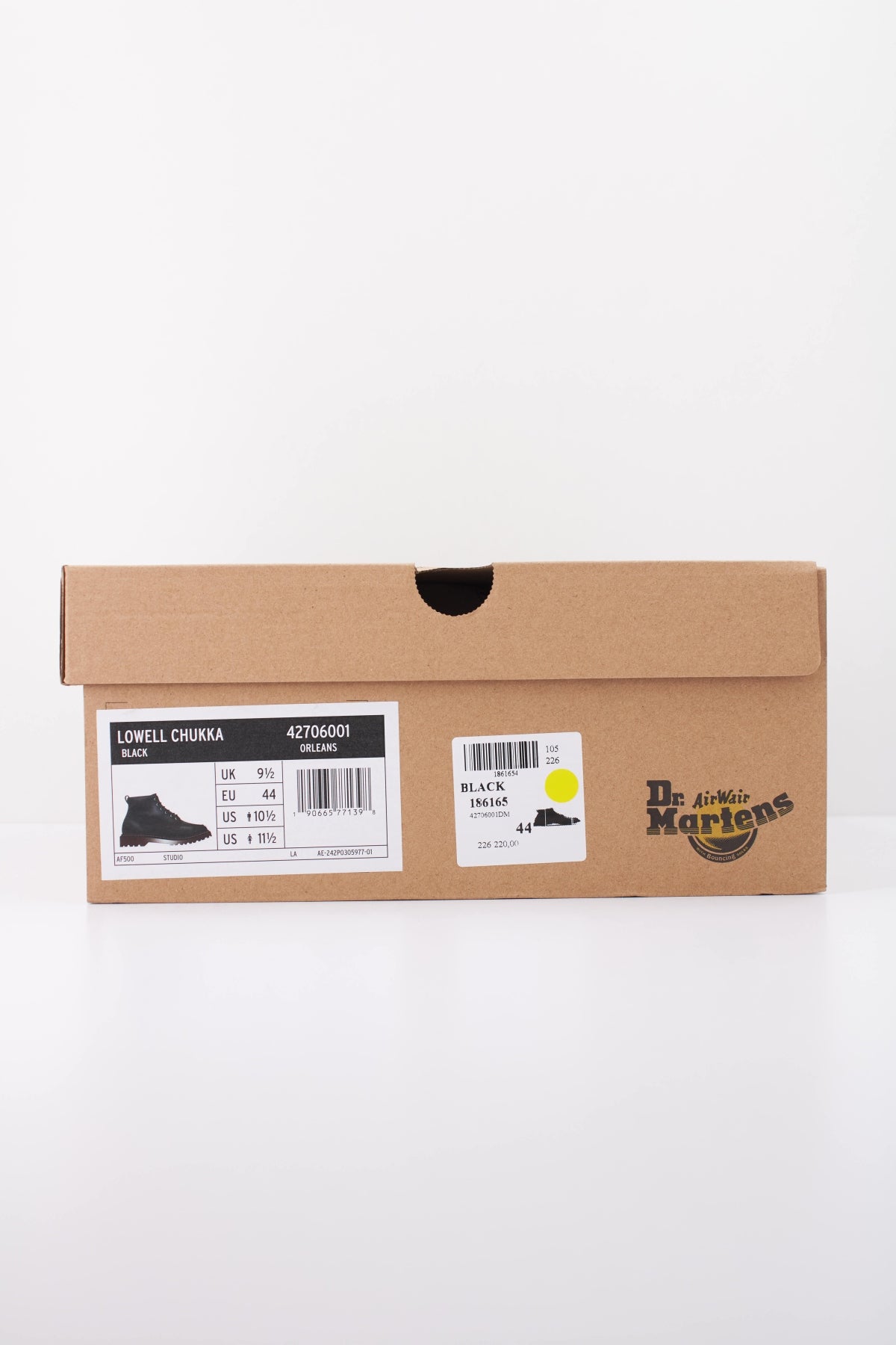 DR. MARTENS DM LOWELL CHUKKA en color NEGRO (6)