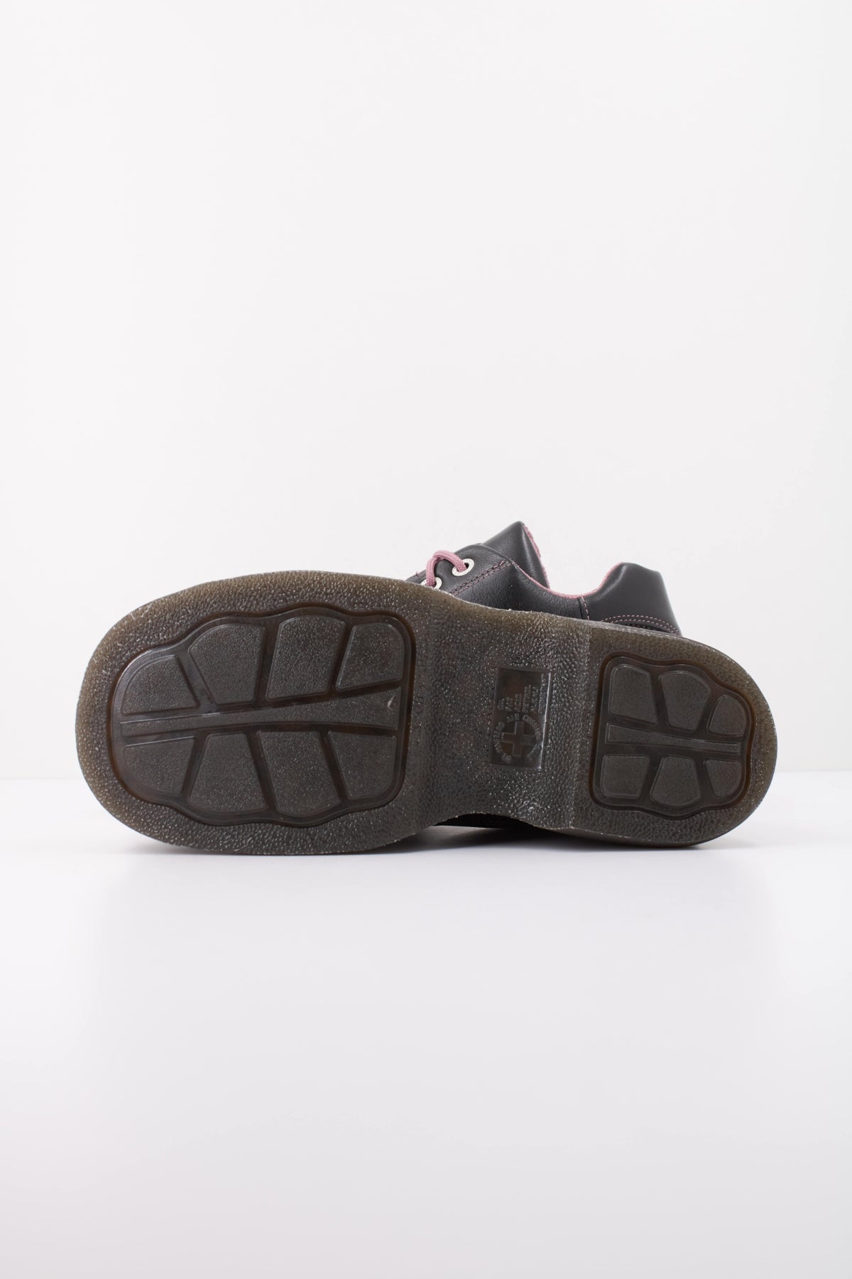DR. MARTENS BUZZ I HS en color NEGRO (5)