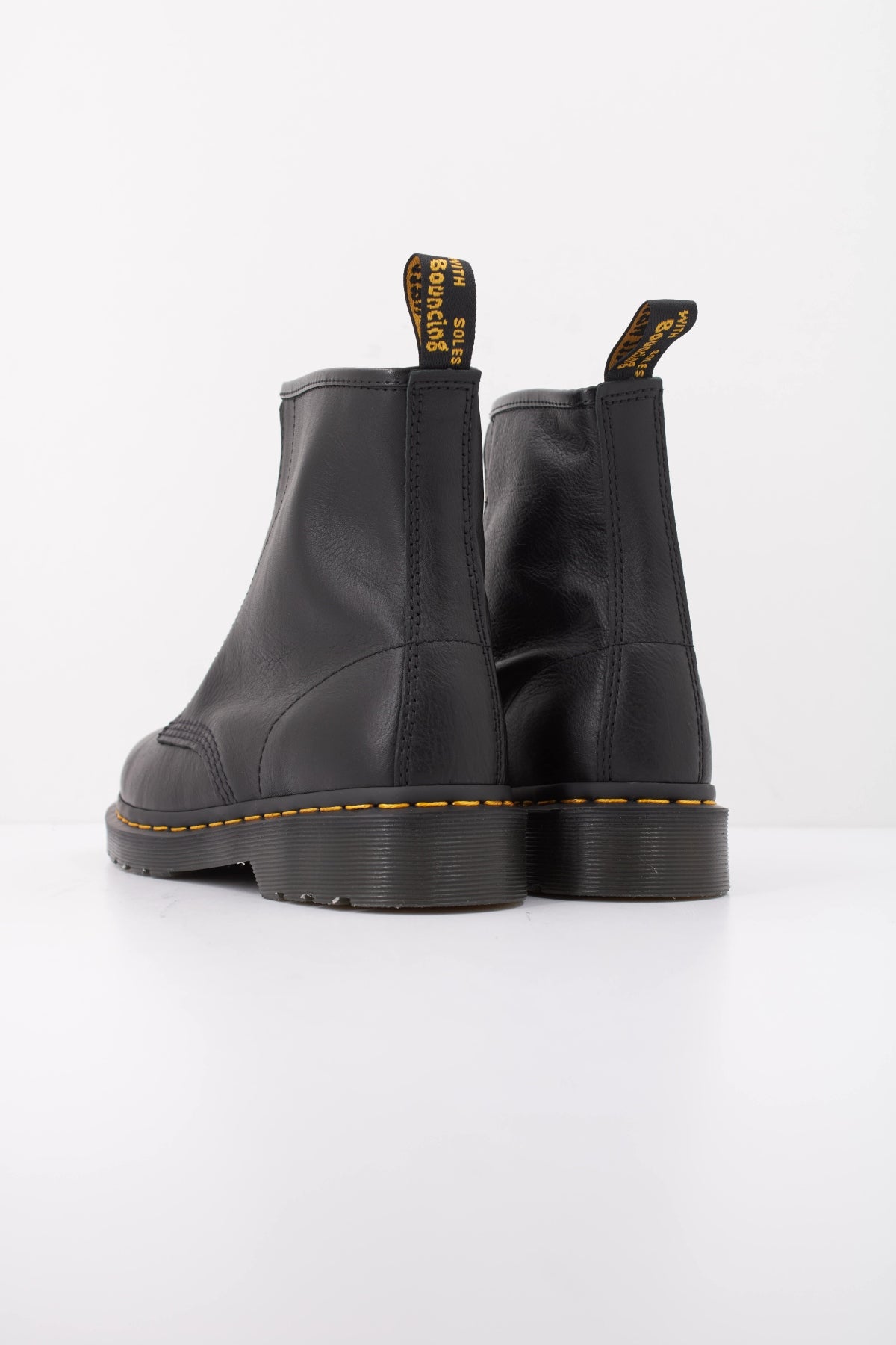 DR. MARTENS DM en color NEGRO (4)