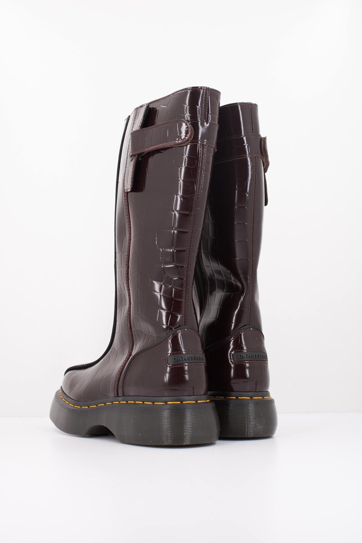 DR. MARTENS BUZZ HI en color BURDEOS (4)
