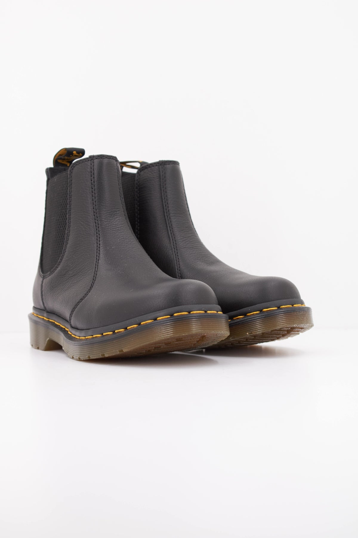 DR. MARTENS DM en color NEGRO (2)