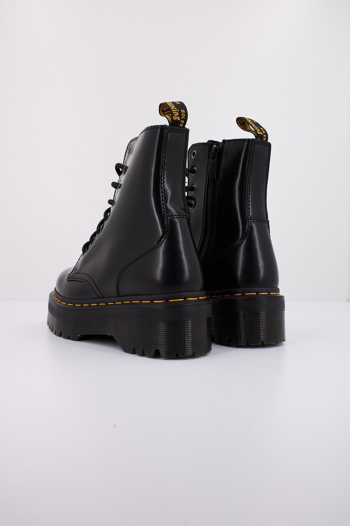 DR. MARTENS JADON EYELETS en color NEGRO (4)