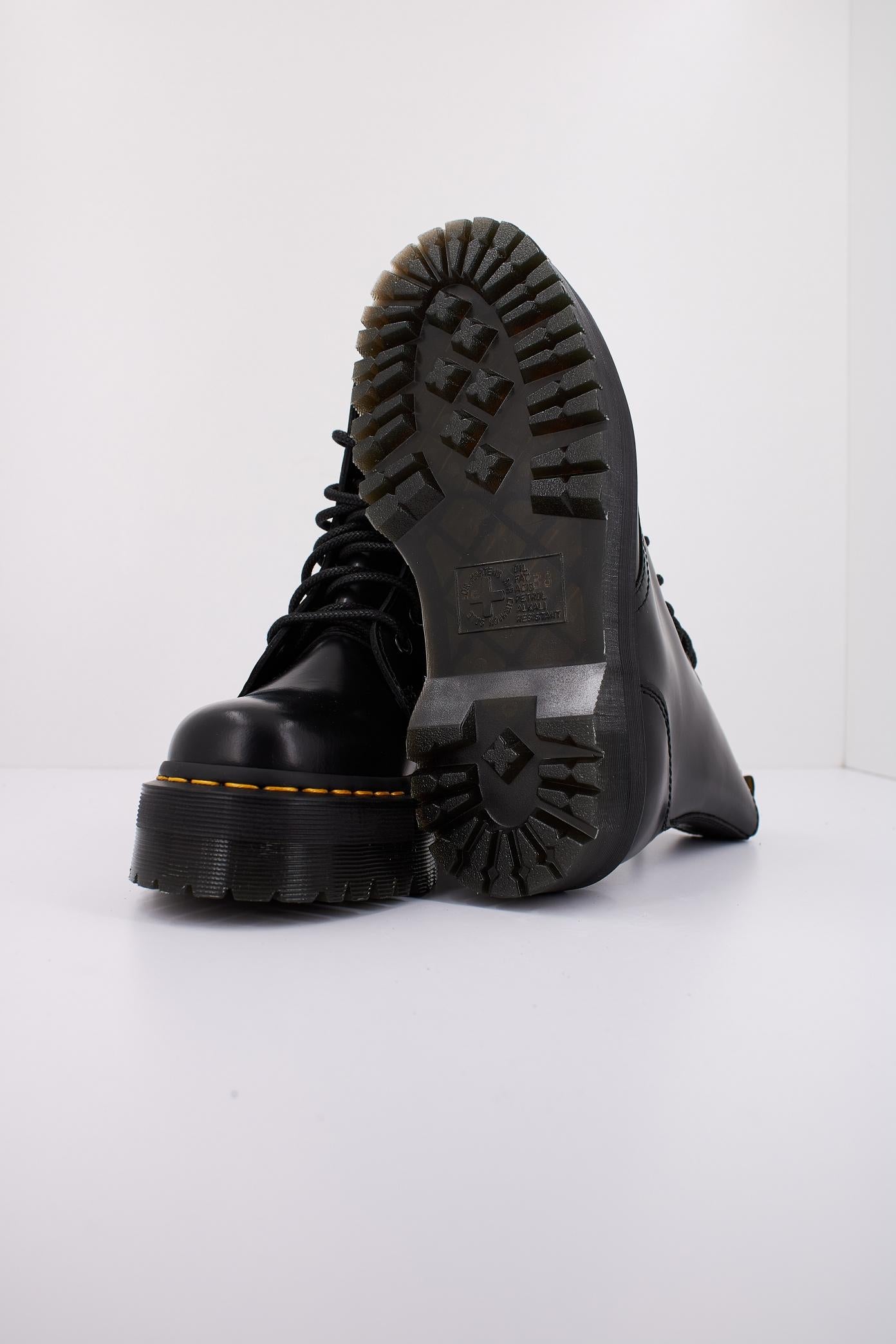 DR. MARTENS JADON EYELETS en color NEGRO (5)
