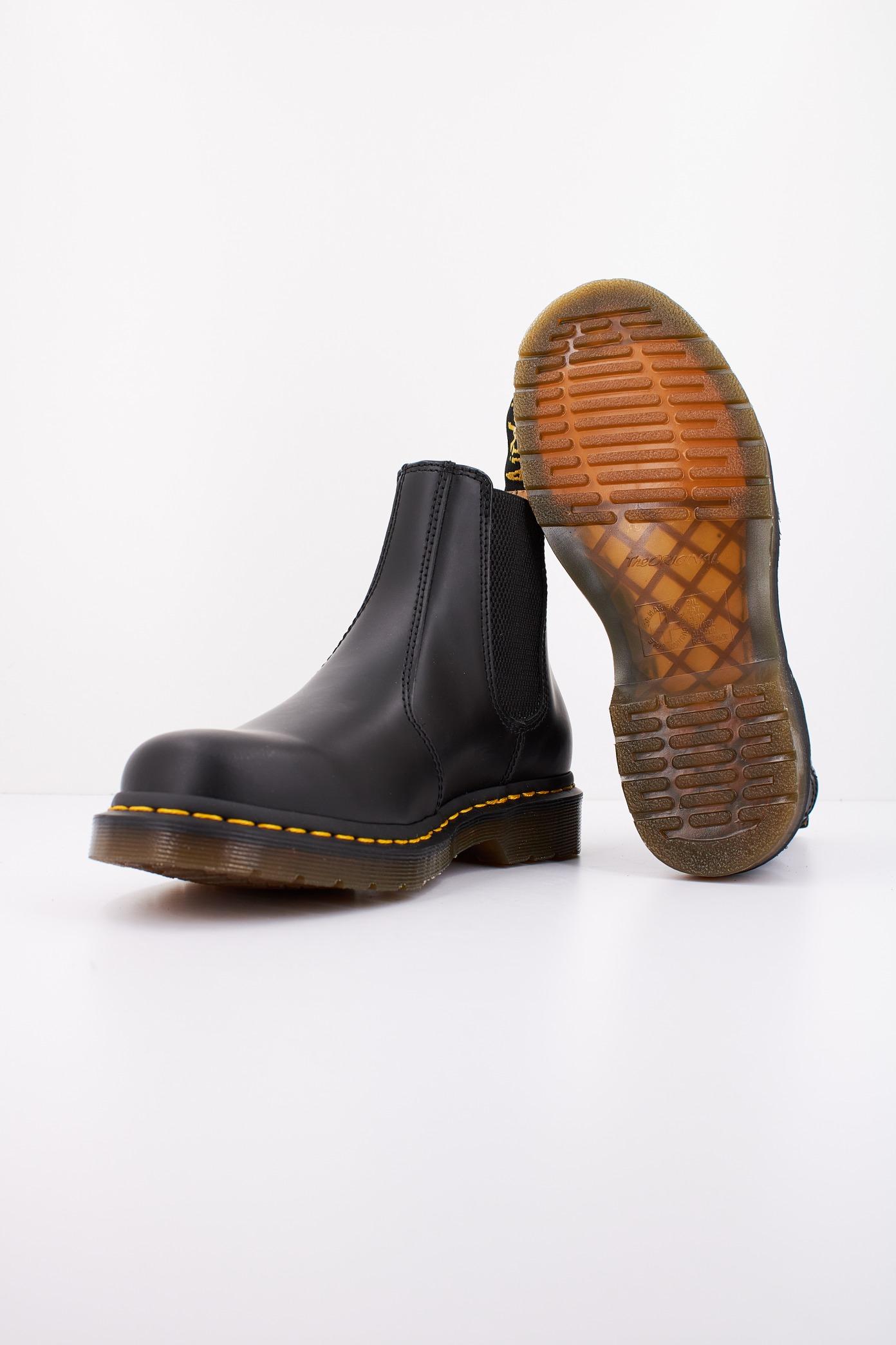 DR. MARTENS CHELSEA SMOOTH en color NEGRO (4)