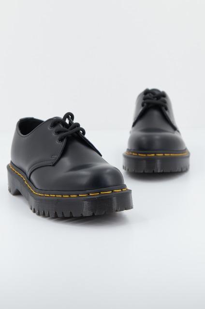 DR. MARTENS SMOOTH en color NEGRO (2)