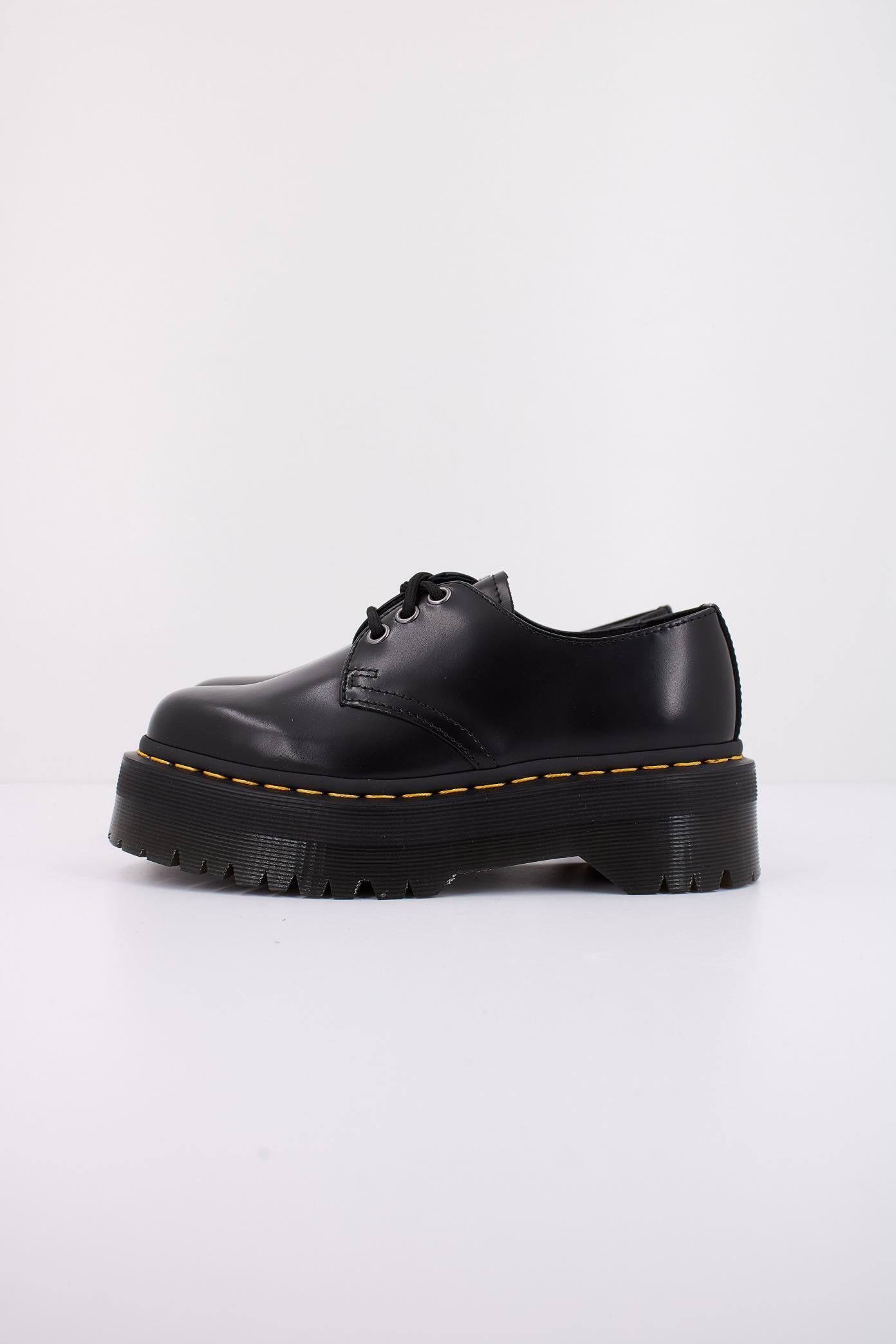 DR. MARTENS PLATAFORMA QUAD DE PIEL SMOOTH en color NEGRO (1)