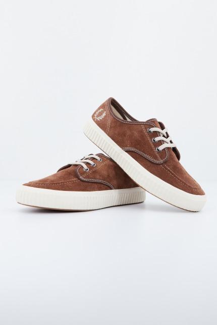 FRED PERRY EALING LOW SUEDE HA en color MARRON (1)