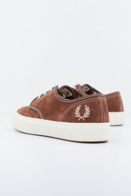 FRED PERRY EALING LOW SUEDE HA en color MARRON (4)