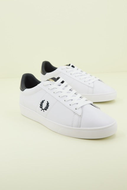 FRED PERRY SPENCER en color BLANCO (2)