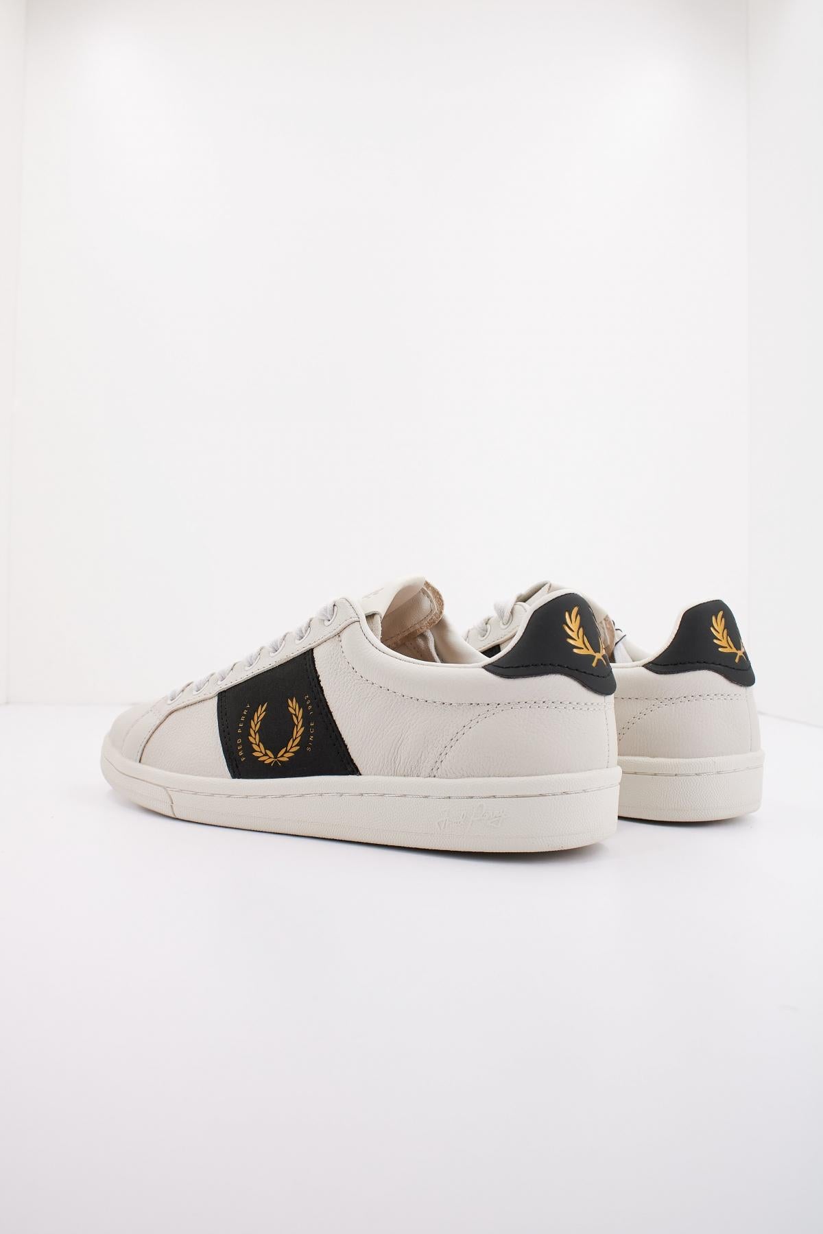 FRED PERRY LEATHER/BRANDED en color BEIS (3)