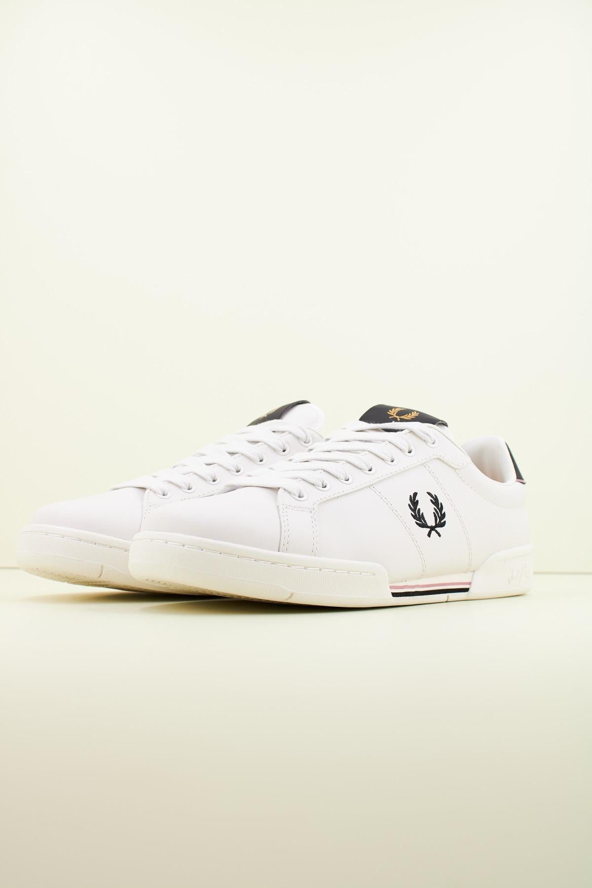 FRED PERRY B LEATHER en color BLANCO (2)