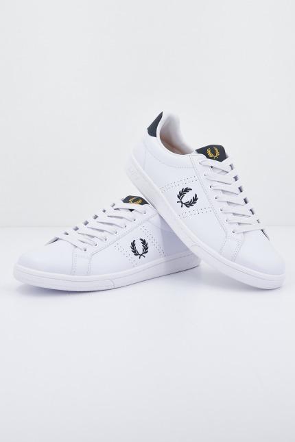 FRED PERRY LEATHER en color BLANCO (1)