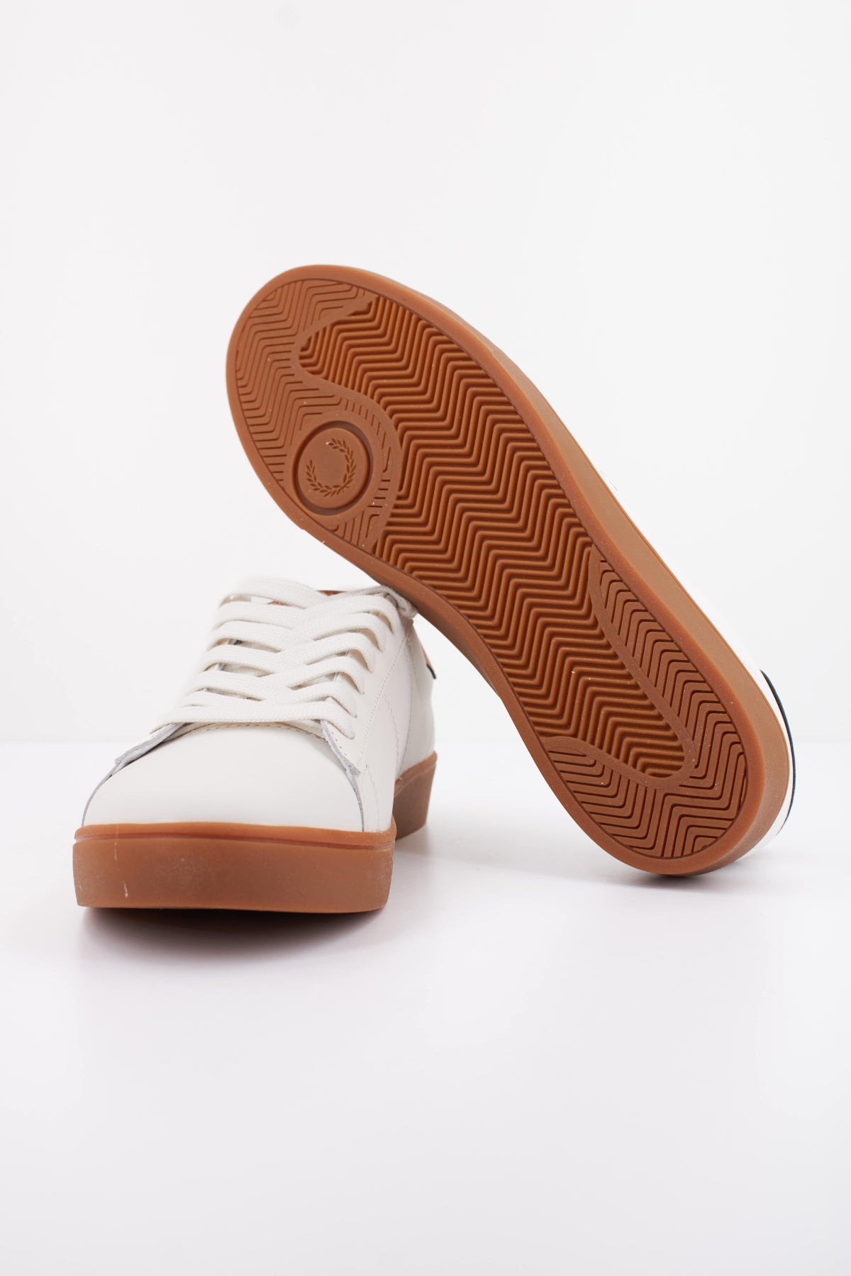 FRED PERRY SPENCER LEATHER en color BLANCO (5)