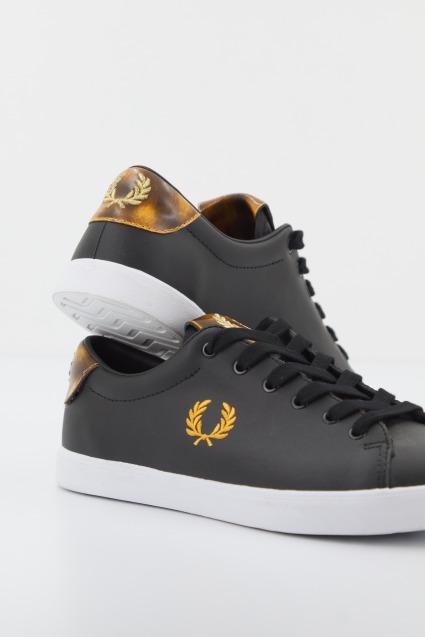 FRED PERRY LOTTIE LEATHER en color NEGRO (2)