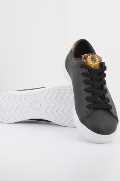 FRED PERRY LOTTIE LEATHER en color NEGRO (3)
