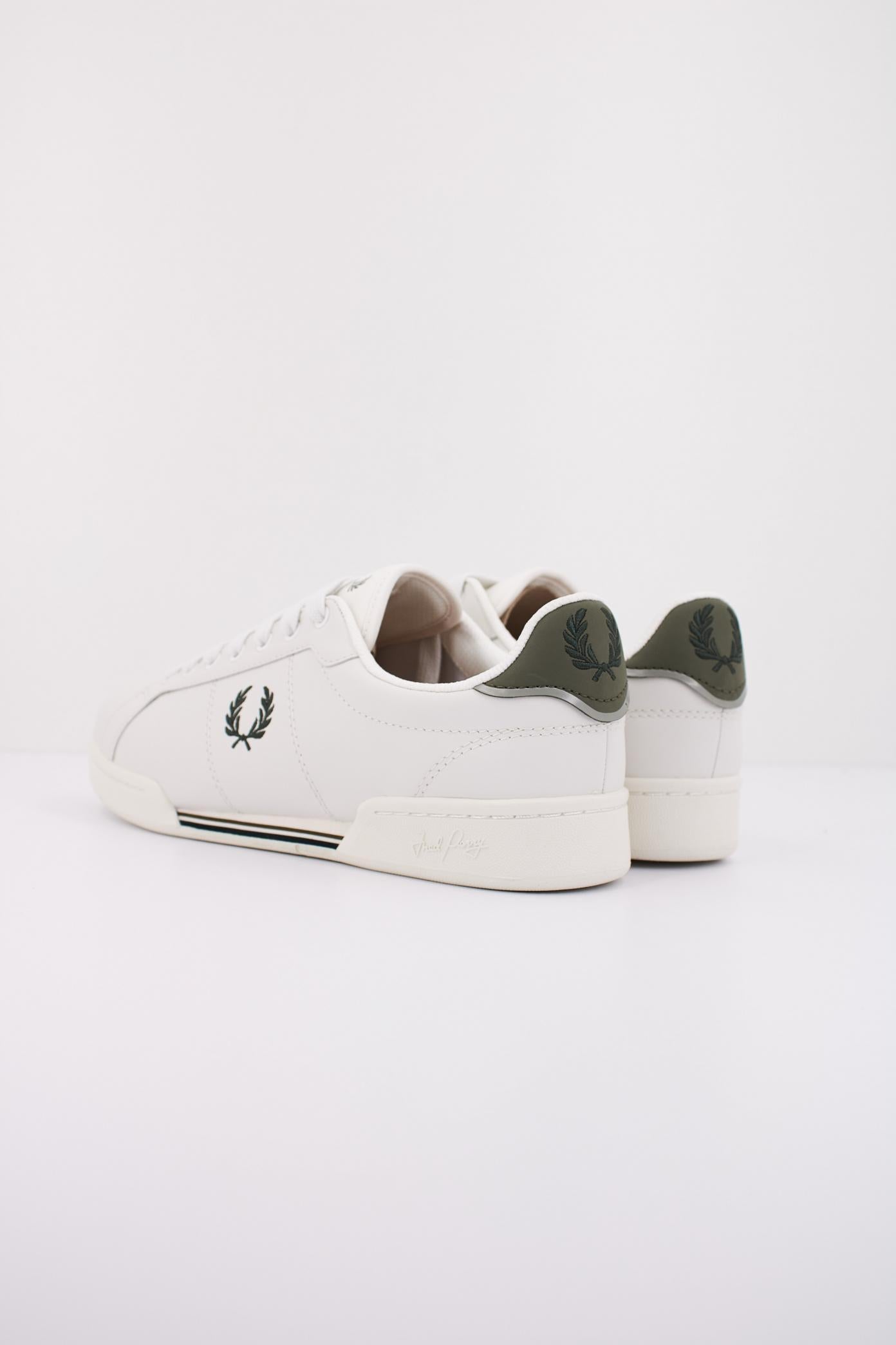 FRED PERRY B LEATHER en color BLANCO (4)