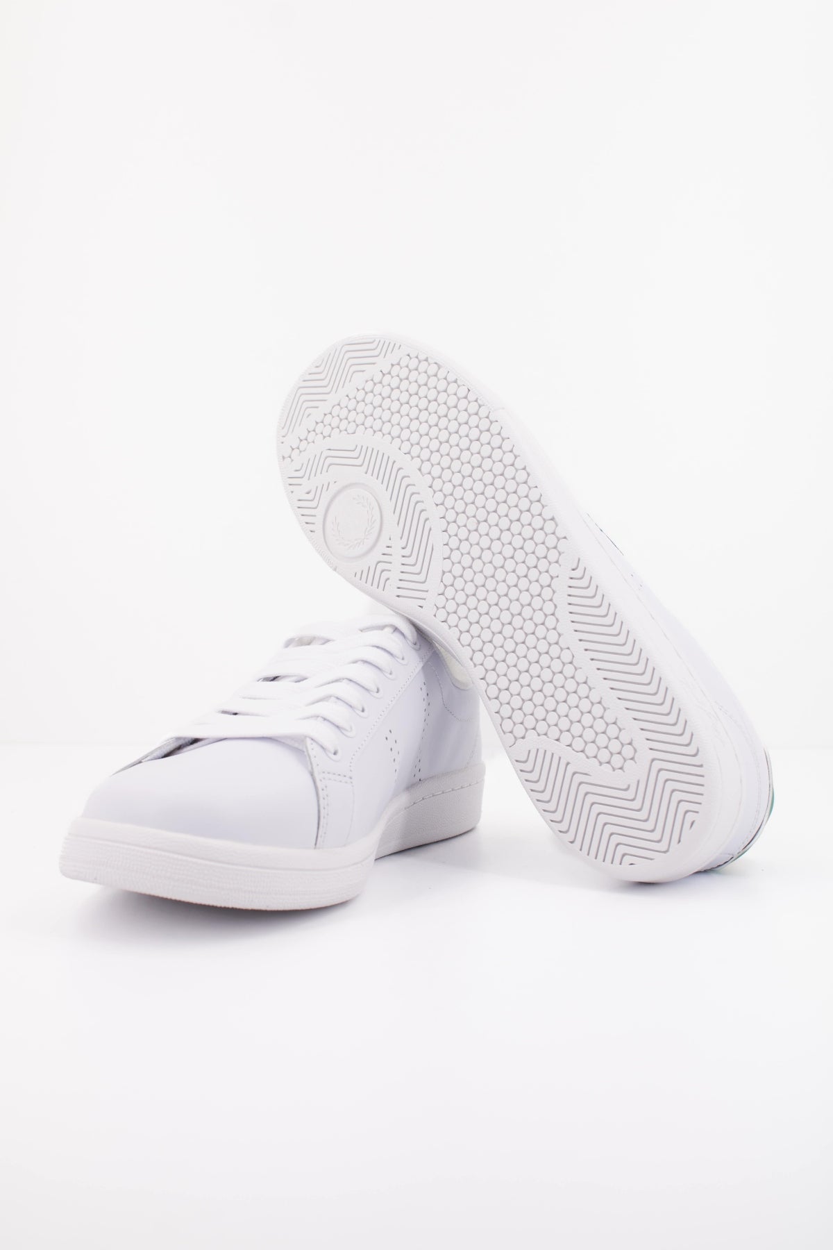 FRED PERRY B LEATHER en color BLANCO (5)