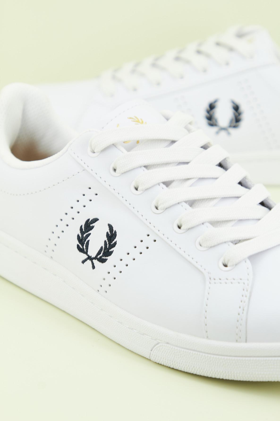 FRED PERRY B LEATHER en color BLANCO (4)