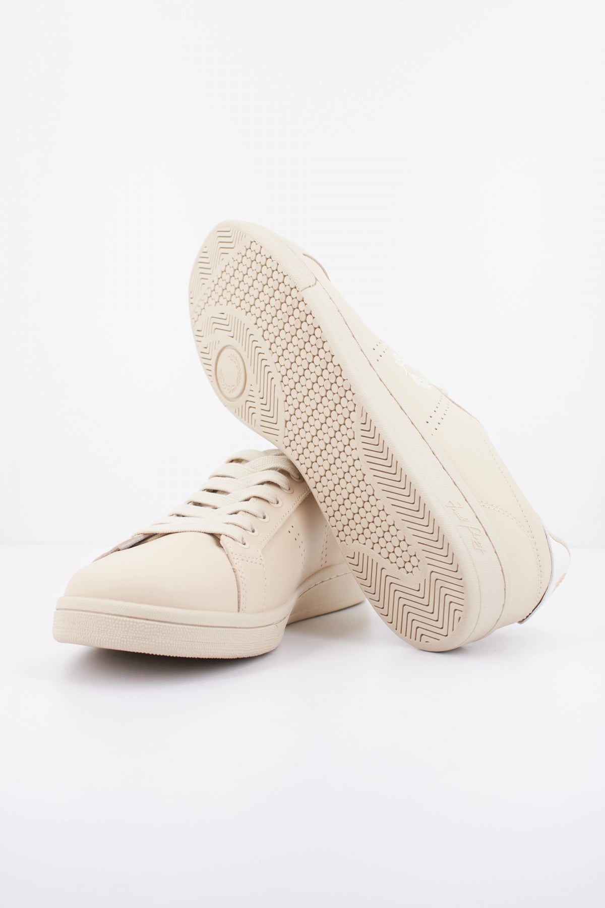 FRED PERRY B LEATHER en color BEIS (5)