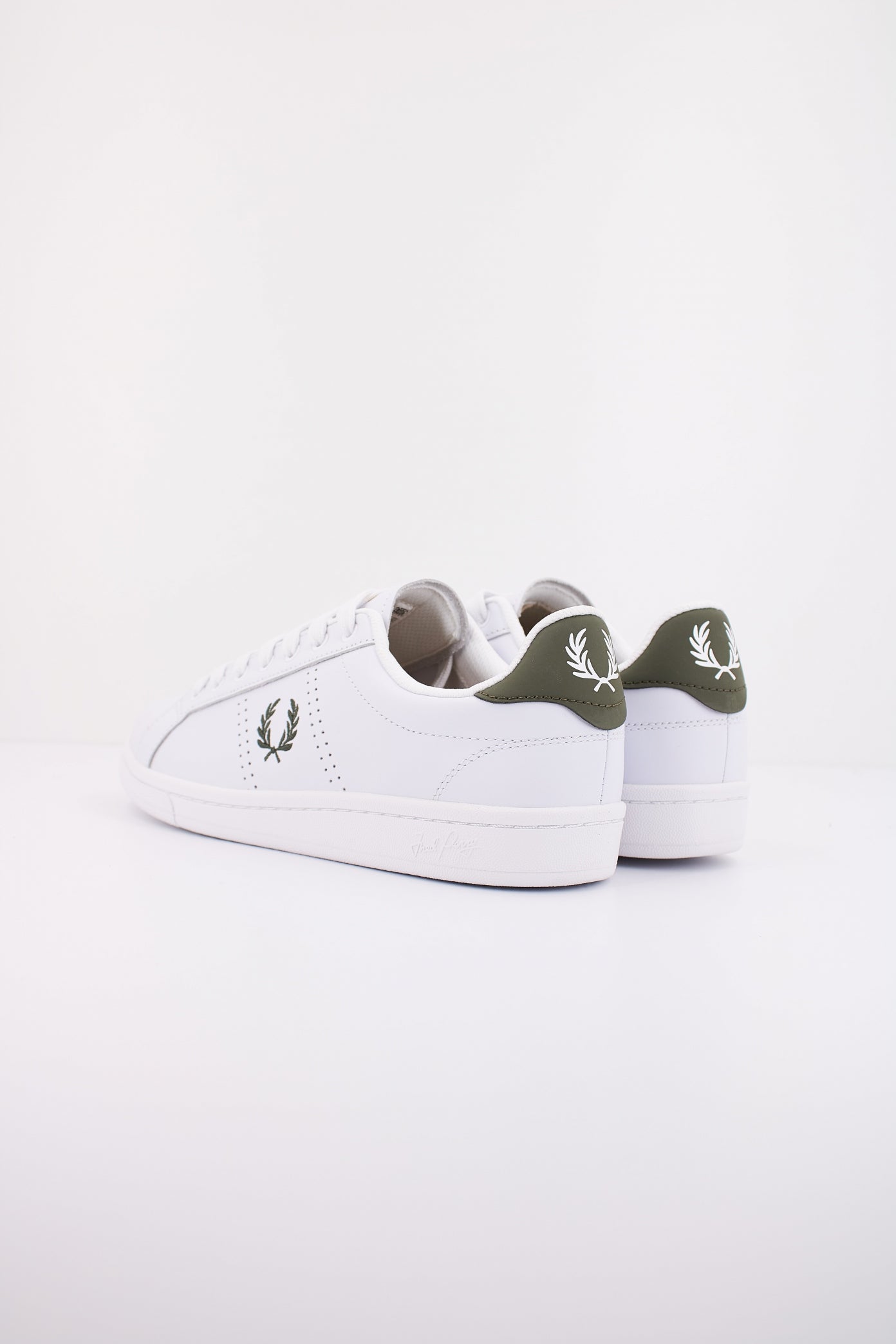 FRED PERRY B LEATHER en color BLANCO (4)