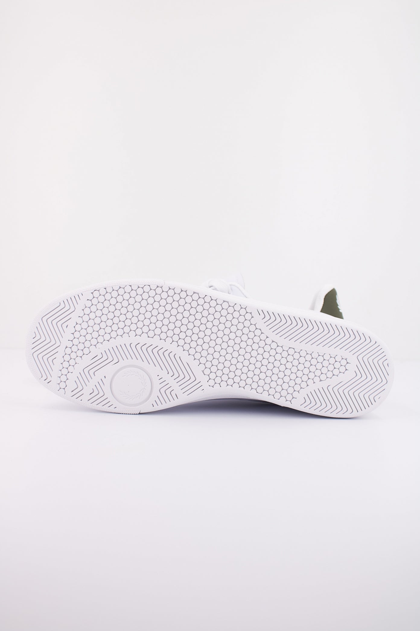 FRED PERRY B LEATHER en color BLANCO (5)