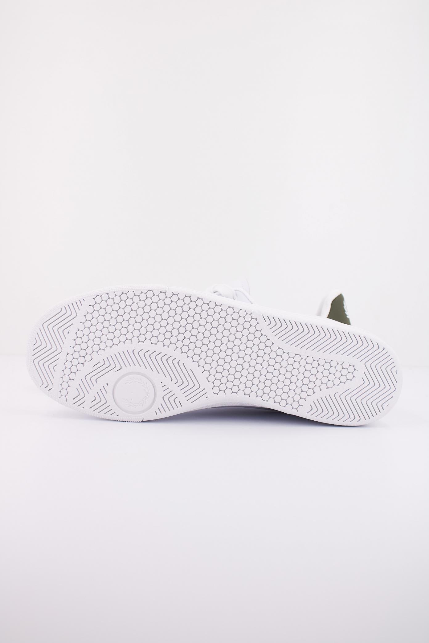 FRED PERRY B LEATHER en color BLANCO (5)