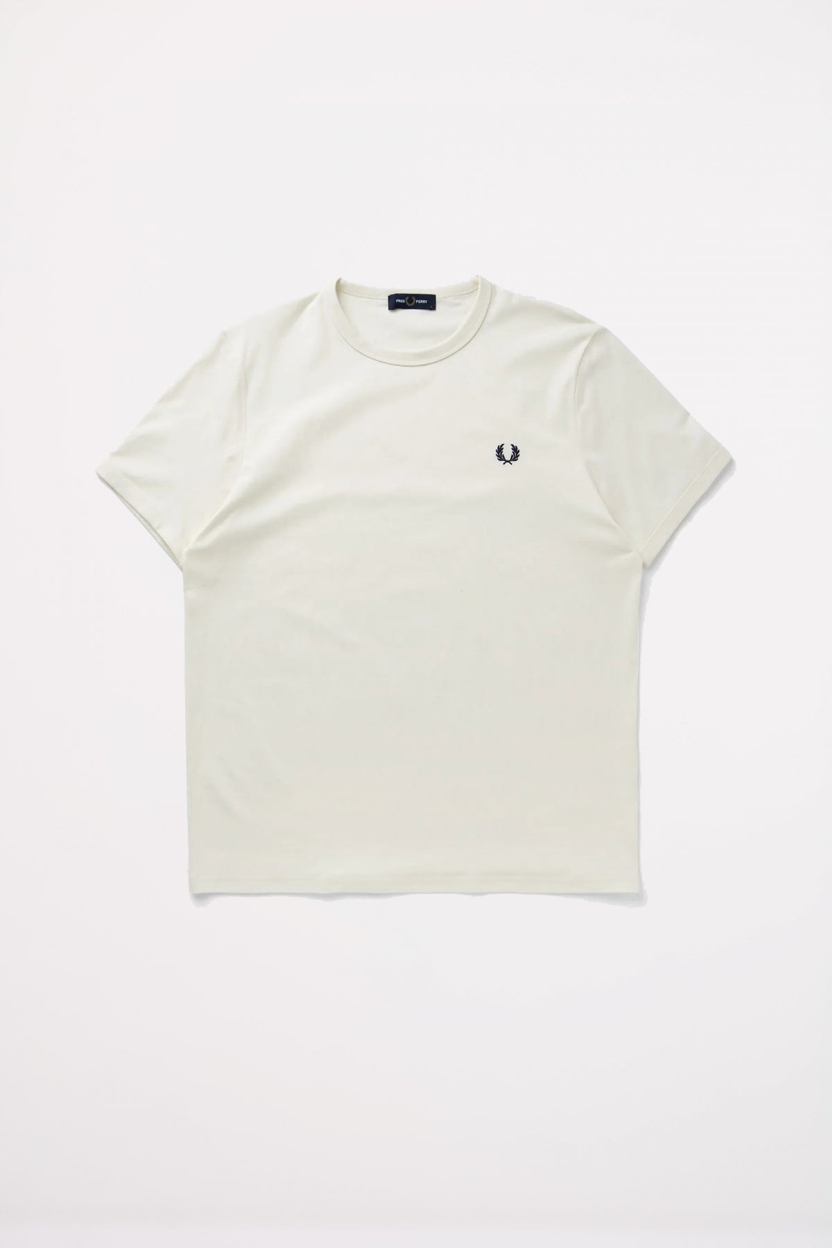 FRED PERRY RINGER T-SHIRT en color BEIS (2)