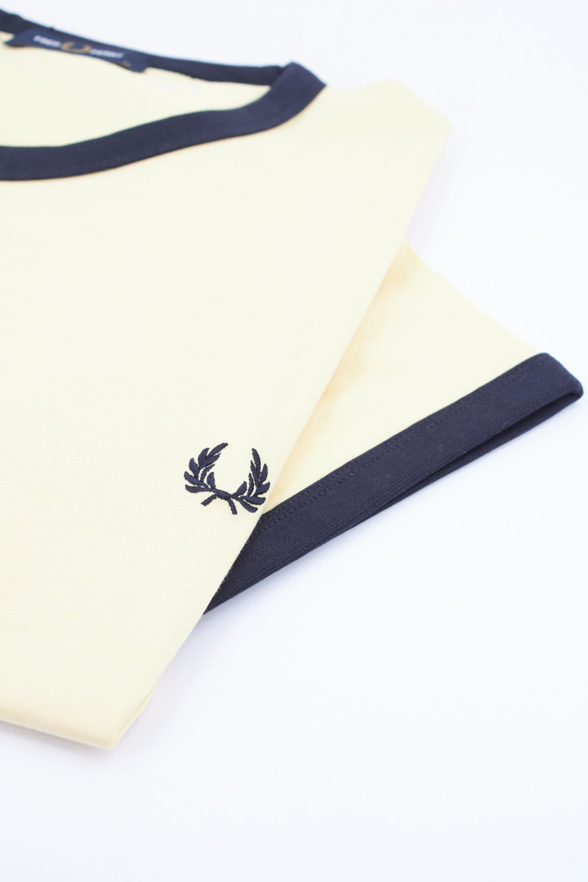 FRED PERRY MFP en color AMARILLO (3)