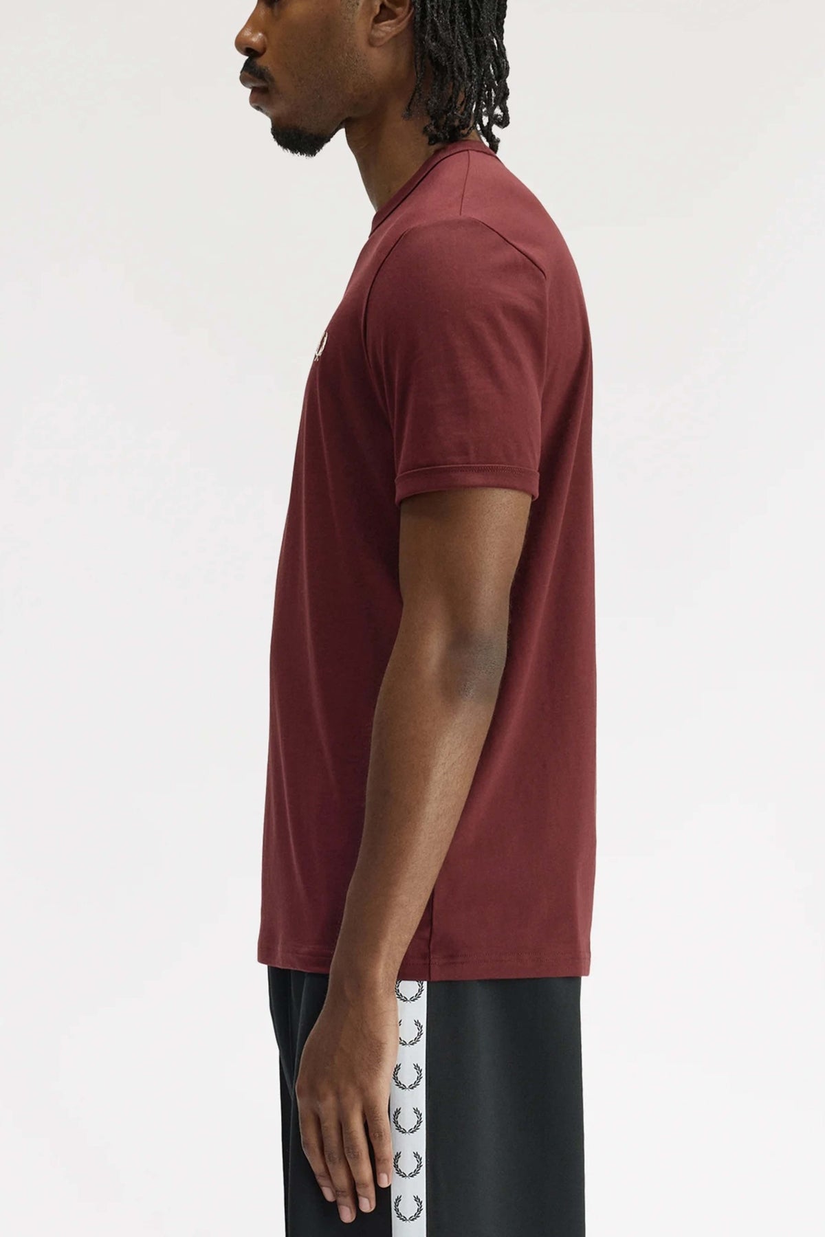 FRED PERRY MFP en color BURDEOS (3)