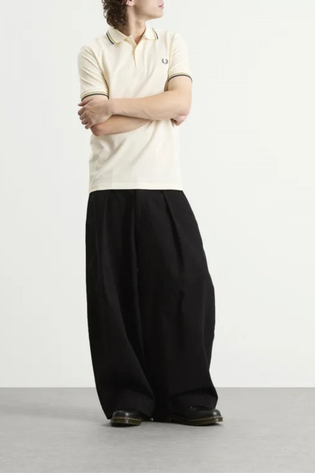 FRED PERRY TWIN TIPPED en color BLANCO (4)