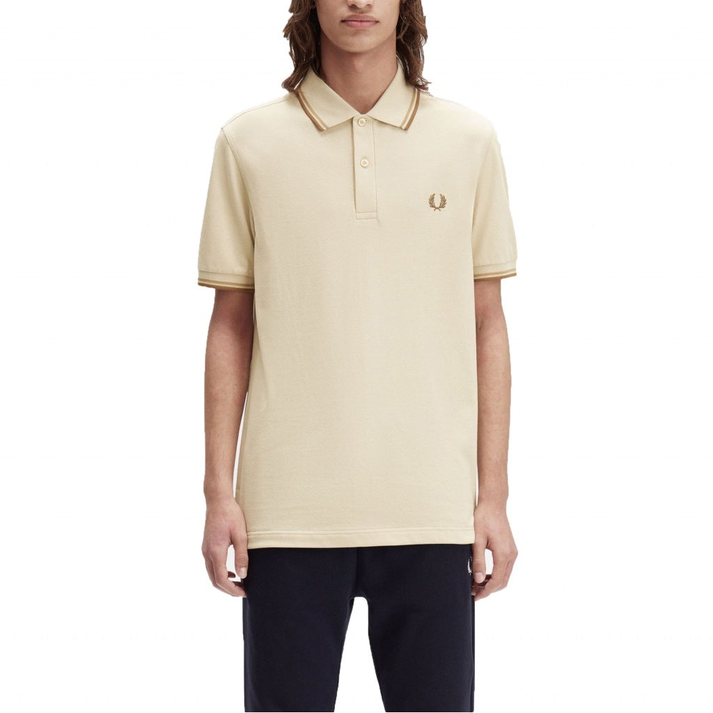FRED PERRY TWIN TIPPED en color BEIS (1)