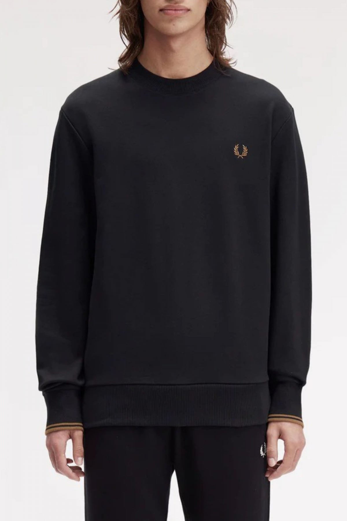 FRED PERRY NECK SWEATSHIRT en color NEGRO (4)