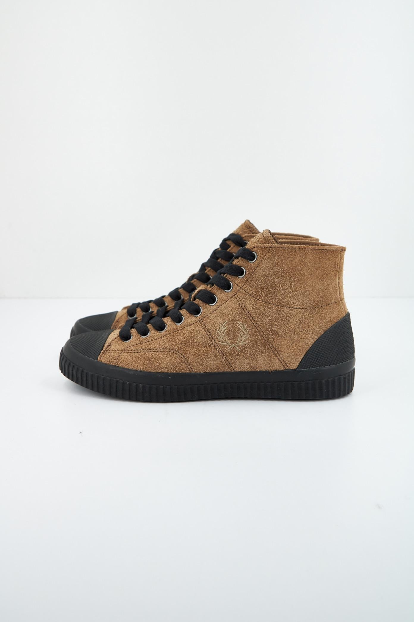 FRED PERRY BARK en color MARRON (1)