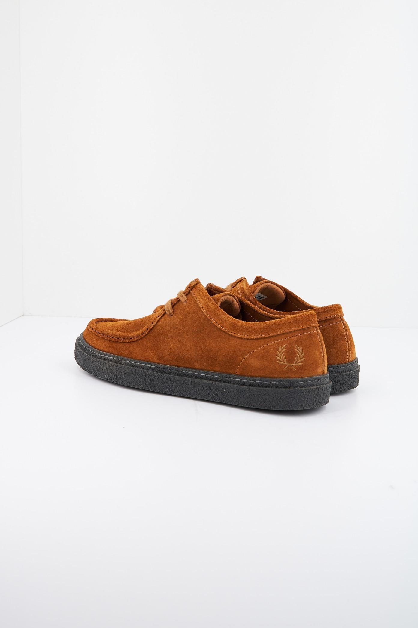 FRED PERRY DAWSON LOW SUEDE en color MARRON (3)