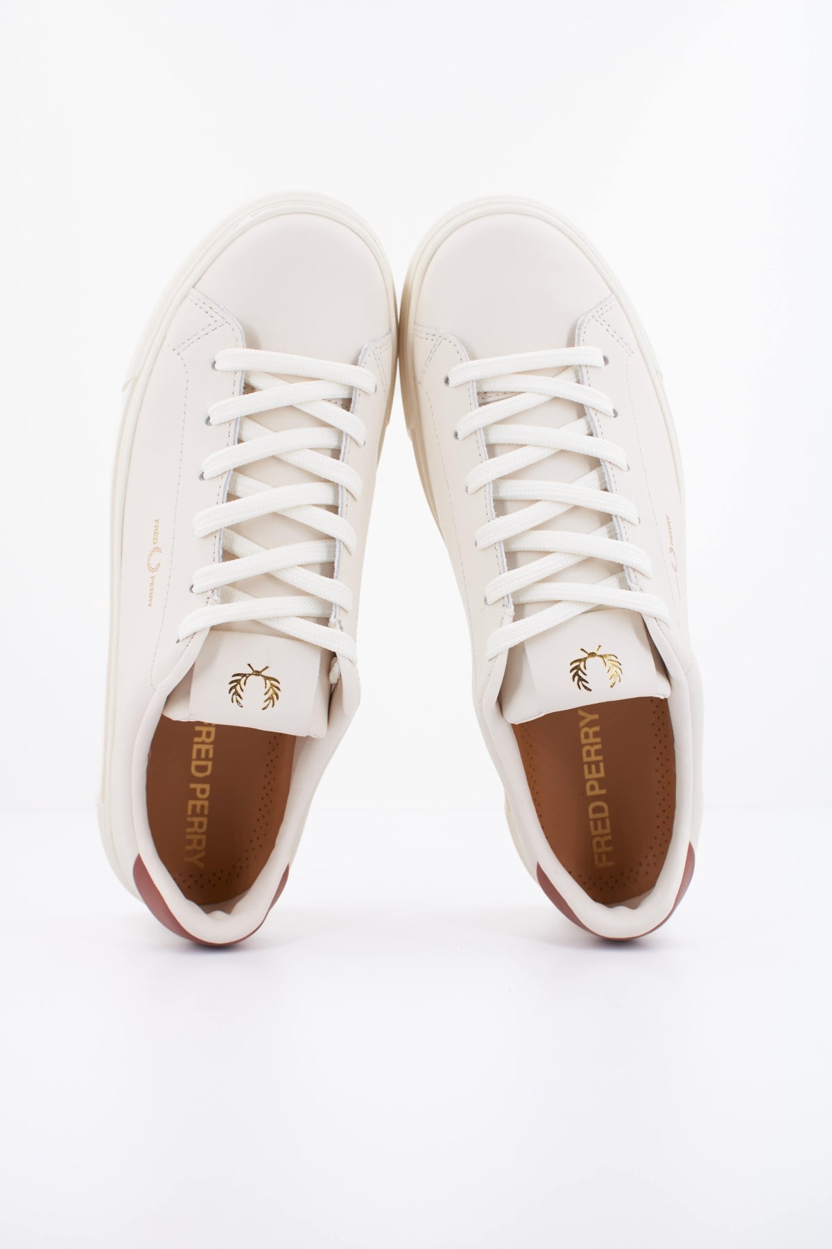 FRED PERRY LEATHER en color BEIS (3)