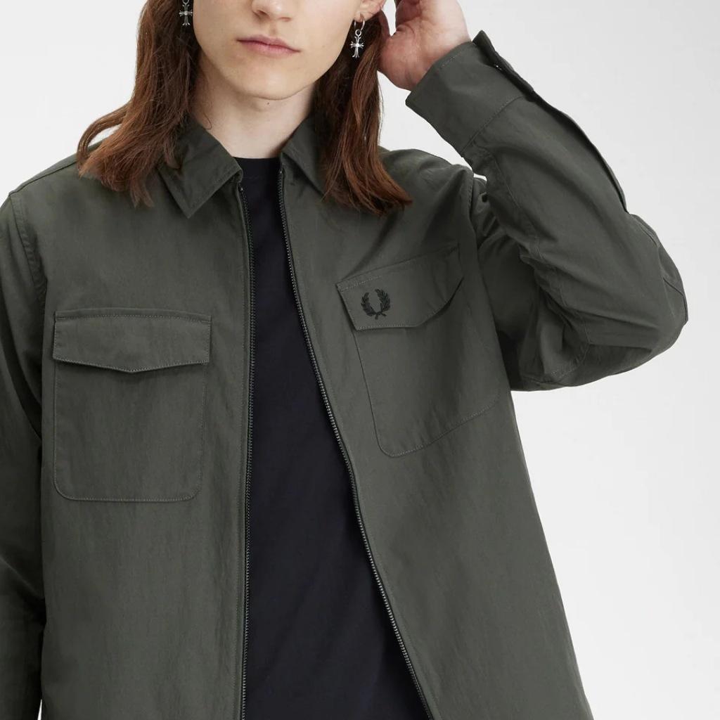 FRED PERRY ZIP OVERSHIRT en color VERDE (3)