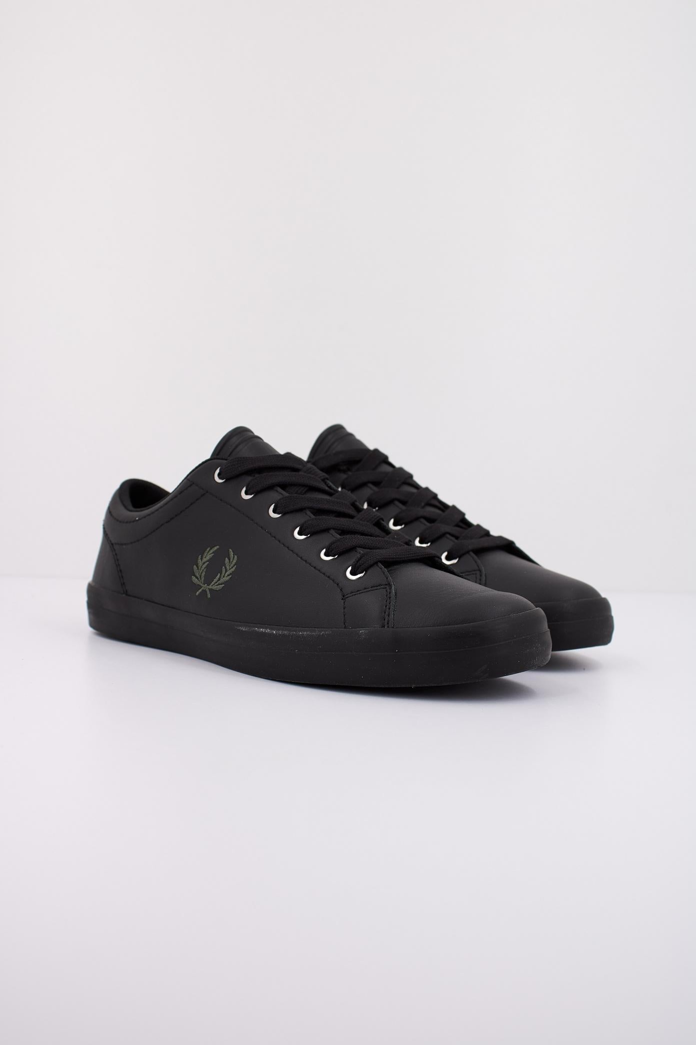 FRED PERRY B en color NEGRO (2)