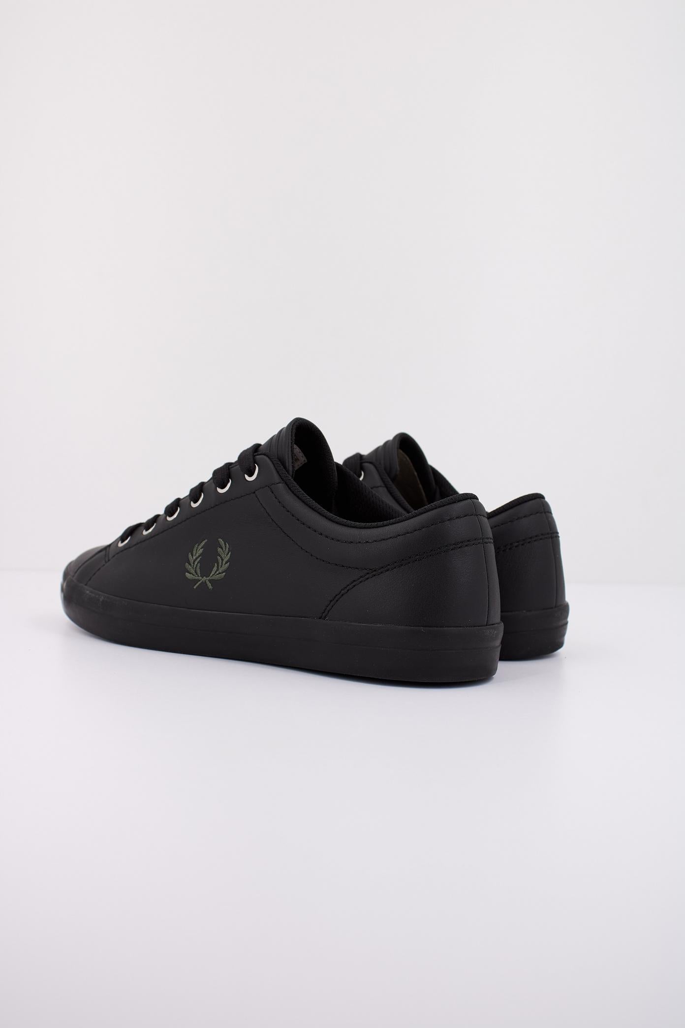 FRED PERRY B en color NEGRO (4)