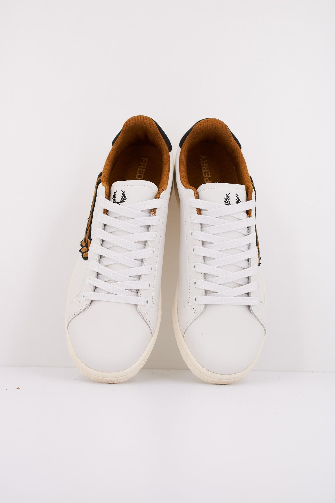 FRED PERRY B LEATHER/BRANDE en color BLANCO (3)
