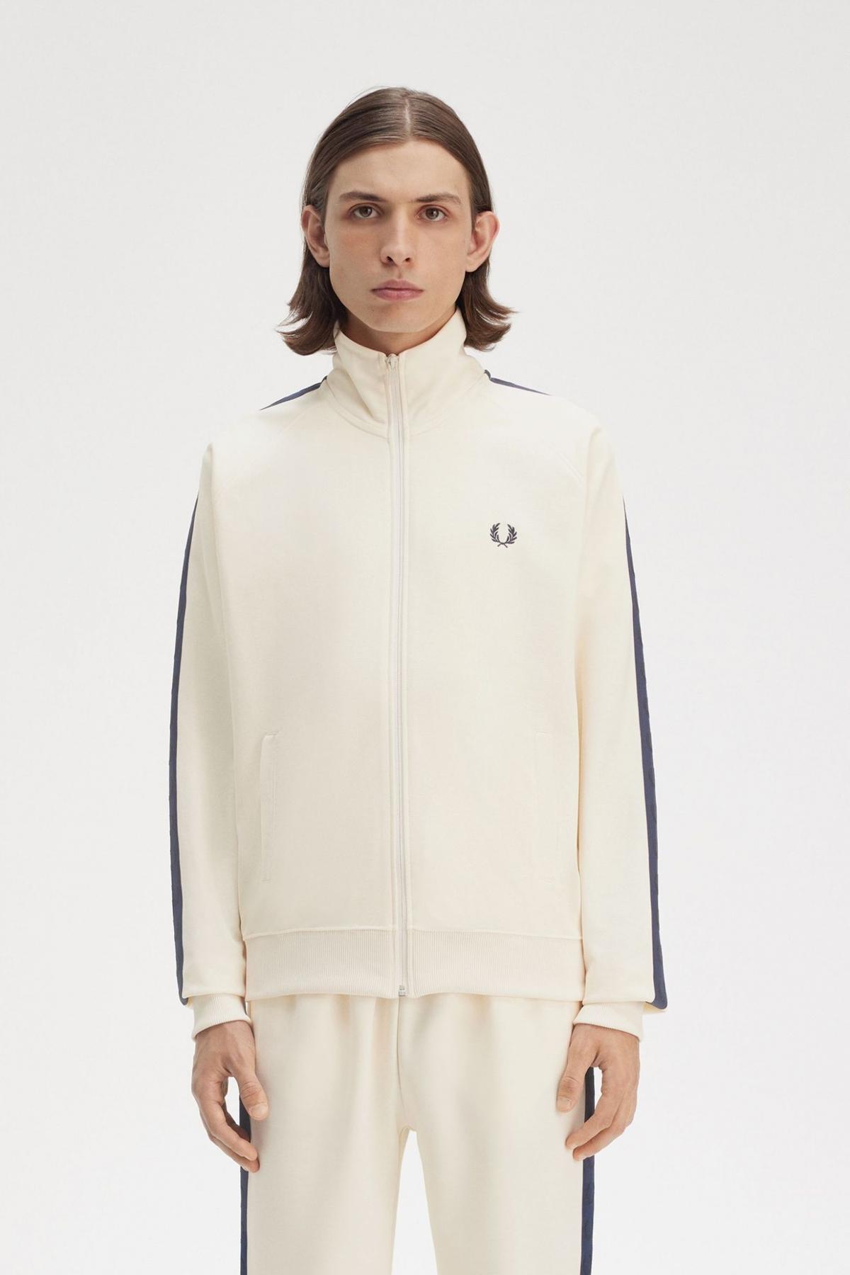 FRED PERRY JFP en color BEIS (1)