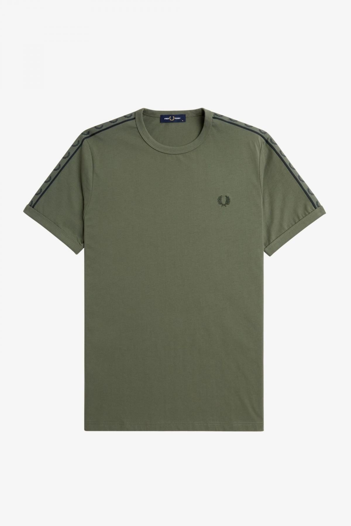 FRED PERRY CONTRAST TAPE RINGER T-SHIR en color VERDE (2)